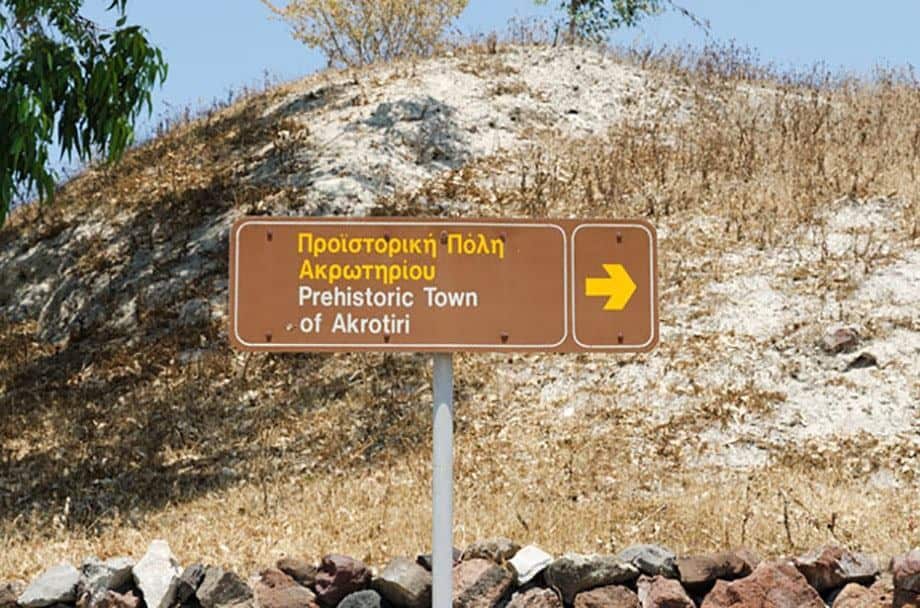 akrotiri-santorini1