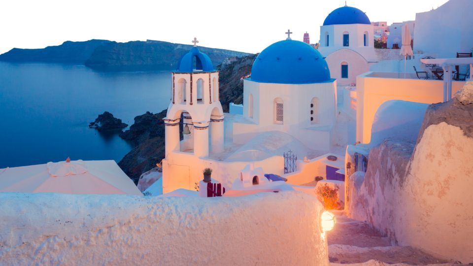 Santorini by Night: The Best Spots to Visit After Dark by Car Santorini by Night: The Best Spots to Visit After Dark by Car